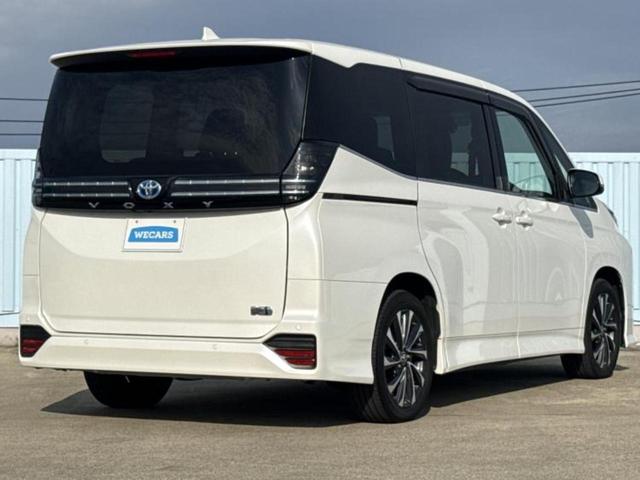 ヴォクシー ハイブリッドS-Z 保証書/ディスプレイオーディオ+ナビ10.5インチ/トヨタセーフティセンス/ハンズフリー両側電動スライドドア/シートヒーター 前席/車線逸脱防止支援システム/シート ハーフレザー 衝突被害軽減システム(3枚目)