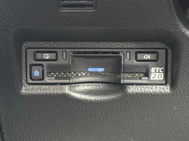 ヴォクシー ハイブリッドS-Z 保証書/ディスプレイオーディオ+ナビ10.5インチ/トヨタセーフティセンス/ハンズフリー両側電動スライドドア/シートヒーター 前席/車線逸脱防止支援システム/シート ハーフレザー 衝突被害軽減システム(27枚目)