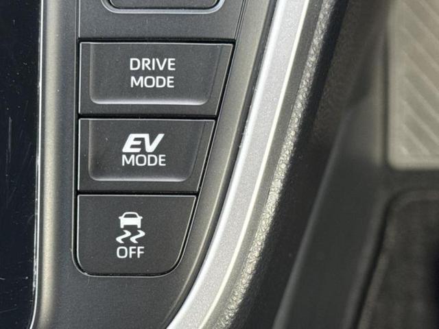 ヴォクシー ハイブリッドS-Z 保証書/ディスプレイオーディオ+ナビ10.5インチ/トヨタセーフティセンス/ハンズフリー両側電動スライドドア/シートヒーター 前席/車線逸脱防止支援システム/シート ハーフレザー 衝突被害軽減システム(32枚目)