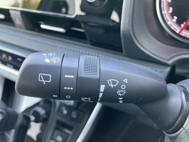 ヴォクシー Ｓ－Ｚ　保証書／ディスプレイオーディオ＋ナビ／フリップダウンモニター／トヨタセーフティセンス／両側電動スライドドア／シートヒーター／車線逸脱防止支援システム／ヘッドランプ　ＬＥＤ／ＥＴＣ　衝突被害軽減システム（17枚目）