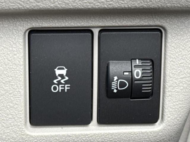 Ｎ－ＢＯＸ ヒョウジュン　新品タイヤ／保証書／社外　ナビ／ホンダセンシング／電動スライドドア／車線逸脱防止支援システム／ヘッドランプ　ＬＥＤ／Ｂｌｕｅｔｏｏｔｈ接続／ＥＢＤ付ＡＢＳ／横滑り防止装置／アイドリングストップ　禁煙車（28枚目）