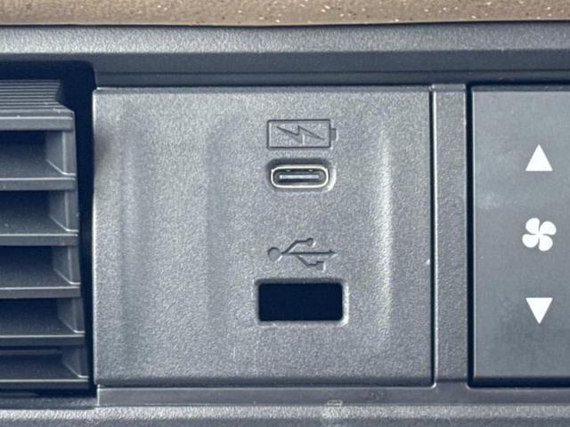 Ｎ－ＢＯＸ ヒョウジュン　新品タイヤ／保証書／社外　ナビ／ホンダセンシング／電動スライドドア／車線逸脱防止支援システム／ヘッドランプ　ＬＥＤ／Ｂｌｕｅｔｏｏｔｈ接続／ＥＢＤ付ＡＢＳ／横滑り防止装置／アイドリングストップ　禁煙車（32枚目）