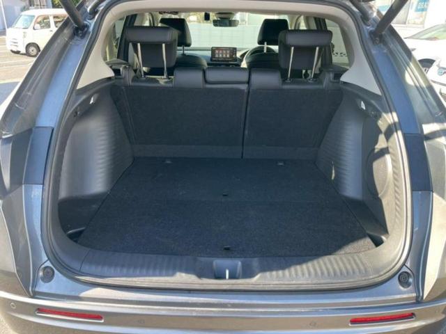 ZR-V eHEV Z 新品タイヤ/保証書/ディスプレイオーディオ+ナビ/ホンダセンシング/シートヒーター/全方位モニター/車線逸脱防止支援システム/シート フルレザー/電動バックドア/ドライブレコーダー 前後 革シート(8枚目)