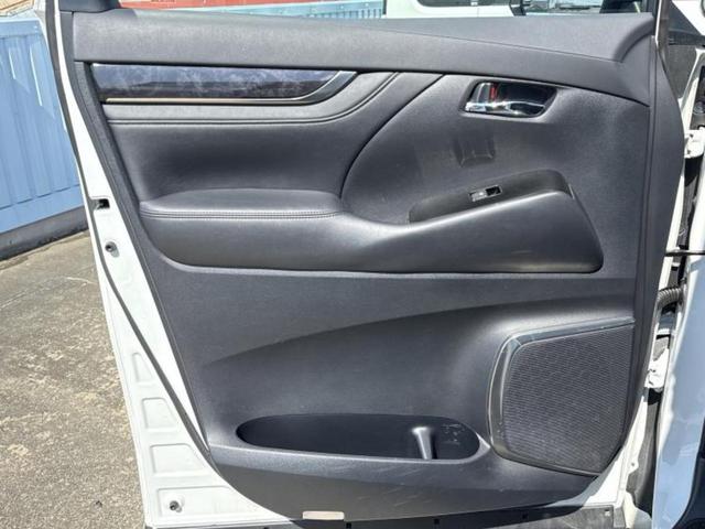 アルファード Ｓ　Ｃパッケージ　新品タイヤ／モデリスタエアロ／保証書／ディスプレイオーディオ＋ナビ９インチ／フリップダウンモニター　純正　１２．８インチ／トヨタセーフティセンス／両側電動スライドドア／シートヒーター　前席　フルエアロ（23枚目）