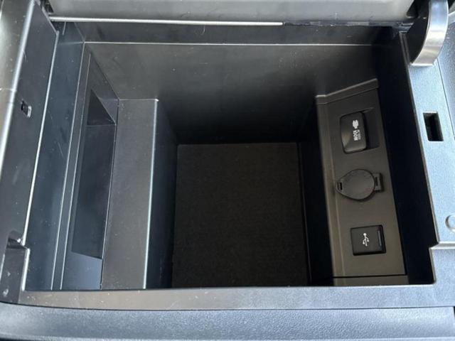 アルファード Ｓ　Ｃパッケージ　新品タイヤ／モデリスタエアロ／保証書／ディスプレイオーディオ＋ナビ９インチ／フリップダウンモニター　純正　１２．８インチ／トヨタセーフティセンス／両側電動スライドドア／シートヒーター　前席　フルエアロ（34枚目）