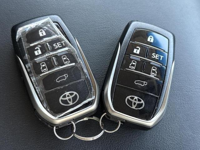 アルファード Ｓ　Ｃパッケージ　新品タイヤ／モデリスタエアロ／保証書／ディスプレイオーディオ＋ナビ９インチ／フリップダウンモニター　純正　１２．８インチ／トヨタセーフティセンス／両側電動スライドドア／シートヒーター　前席　フルエアロ（36枚目）