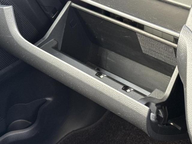 デイズルークス ハイウェイスターＧターボ　保証書／純正　ＳＤナビ／フリップダウンモニター／エマージェンシーブレーキ／両側電動スライドドア／アラウンドビューモニター／ドライブレコーダー　純正／ヘッドランプ　ＨＩＤ／Ｂｌｕｅｔｏｏｔｈ接続　ＥＴＣ（38枚目）