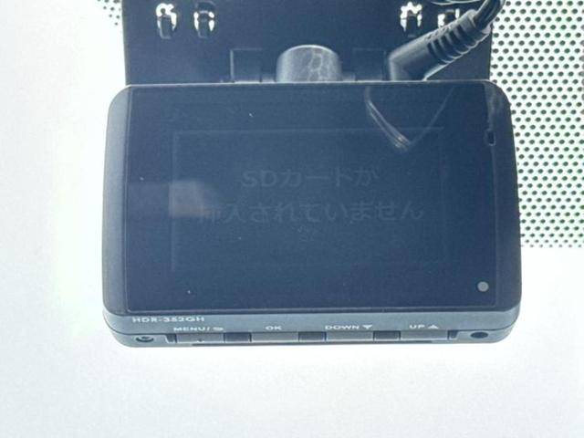 ＺＳキラメキ２　保証書／純正　１０インチ　ＳＤナビ／フリップダウンモニター　純正　１２．１インチ／トヨタセーフティセンス／両側電動スライドドア／車線逸脱防止支援システム／ドライブレコーダー　社外（画像36）