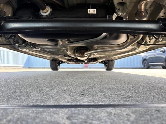 ハイブリッドＧ　保証書／セーフティサポート（スズキ）／シートヒーター　前席／車線逸脱防止支援システム／ヘッドランプ　ＬＥＤ／ＥＢＤ付ＡＢＳ／横滑り防止装置／アイドリングストップ／禁煙車／エアバッグ　サイド（画像46）