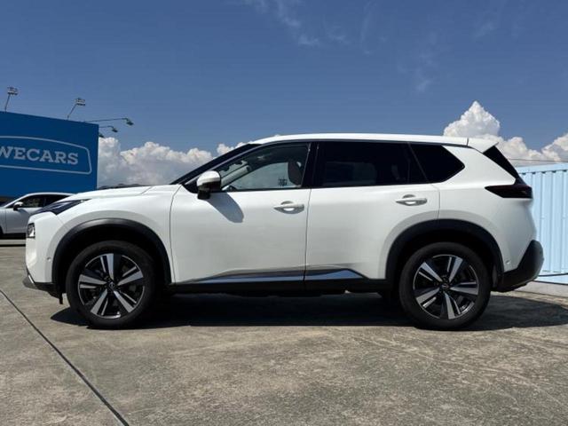 ４ＷＤ　Ｇ　ｅ－４ＯＲＣＥ　保証書／純正　ＳＤナビ／インテリジェントルームミラー／エマージェンシーブレーキ／シートヒーター　全席／全方位モニター／車線逸脱防止支援システム／シート　合皮／プロパイロット（画像2）