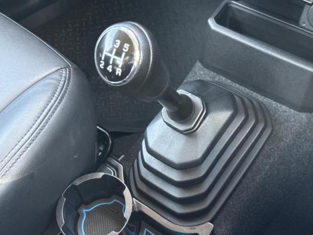 ４ＷＤ　ＸＬ　保証書／ディスプレイオーディオ／シートヒーター／ドライブレコーダー　前後／ＵＳＢジャック／Ｂｌｕｅｔｏｏｔｈ接続／ＥＴＣ／ＡＢＳ／横滑り防止装置／バックモニター／ＤＶＤ／衝突安全ボディ（画像16）