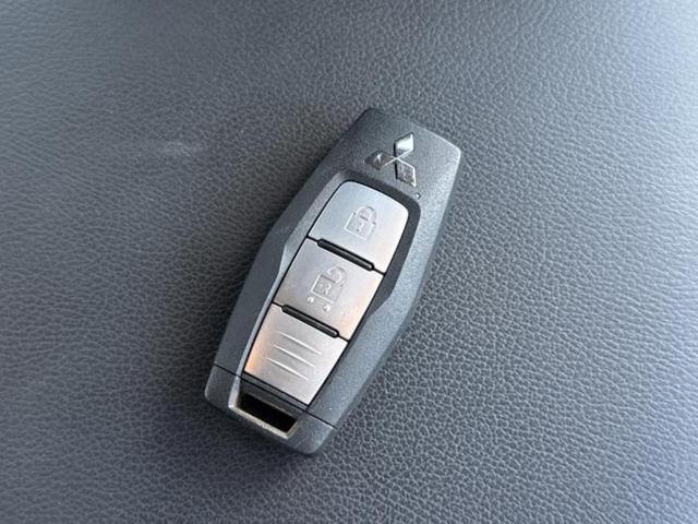 ４ＷＤ　ＧＳＲ　保証書／純正　９インチ　ＳＤナビ／イーアシスト（ミツビシ）／シートヒーター／全方位モニター／車線逸脱防止支援システム／シート　ハーフレザー／ドライブレコーダー　前後／ヘッドランプ　ＬＥＤ（画像33）