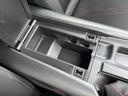 Ｓ　新品タイヤ／ヘッドランプ　ＨＩＤ／ＵＳＢジャック／ＥＴＣ／ＥＢＤ付ＡＢＳ／横滑り防止装置／エアバッグ　運転席／エアバッグ　助手席／ＭＴモード付き／アルミホイール　純正　１６インチ　ＨＩＤヘッドライト（22枚目）