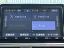 ハイブリッドＧクエロ　保証書／純正　９インチ　ＳＤナビ／フリップダウンモニター／トヨタセーフティセンス／両側電動スライドドア／シートヒーター　前席／パノラミックビューモニター／車線逸脱防止支援システム／シート　合皮　ＥＴＣ（11枚目）