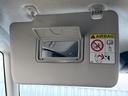 WECARSの展示場では実際に見て、触ってお車をお選びいただけます!知識の豊富な営業スタッフが様々なカーライフをご提案いたします!