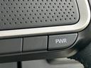 毎日の運転に欠かせないスイッチ類です。わかりやすい操作感で、快適なドライブをサポートします。