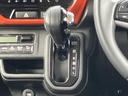 スムーズなシフトチェンジで、快適なドライブをサポートします。操作感も良く、運転の楽しさを高めてくれます。