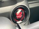 日常の運転を助けるスイッチ類を備えています。わかりやすい操作感で、快適なドライブをサポートします。