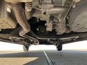 車両前方側の下廻り画像です。エンジン付近から車両中央部までの状態を確認いただけます。◆ご購入前に気になる下廻りの様子を把握したい方は、店頭スタッフまでお問い合わせ下さい。