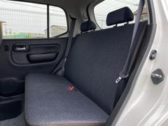 ＷＥＣＡＲＳでは各商談席に大型モニターをご用意しております！見やすい大画面でゆったりと全国の在庫をご覧いただけます！是非ご来店お待ちしております！ 7