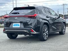 全国に店舗を展開しているのでどこでもお取り寄せが可能です！この車が気になるけど遠方だから・・・と諦める必要はありません！※別途陸送費が必要です。 3