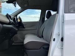 ネットで車を見ていてもイメージが湧かない・・・色々な会社や車がありすぎて何が良いのか分からない・・・そうお考えのお客様！ご相談のみでもＯＫです！ＷＥＣＡＲＳでは中古車購入の基本をお伝えします！ 6