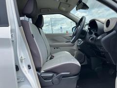 「この車の写真をもっと見たい」「状態が気になる」「この装備はついている？」どんな小さな疑問でもお気軽にお問い合わせください！ 4
