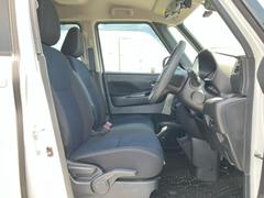 「この車の写真をもっと見たい」「状態が気になる」「この装備はついている？」どんな小さな疑問でもお気軽にお問い合わせください！ 4