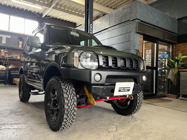 ジムニー ＸＣ　２．５インチリフトアップ　ヨコハマジオランダーＭＴ　アピオエアロ　ルーフキャリア　リアラダー　ＬＥＤテールランプ　全塗装クールカーキ（2枚目）