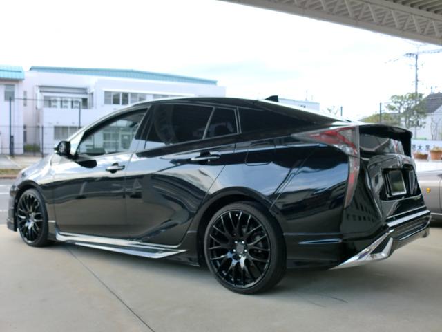 プリウス Ｓツーリングセレクション　モデリスタフルエアロ　１９インチＡＷ　ストラーダ９インチナビ（5枚目）