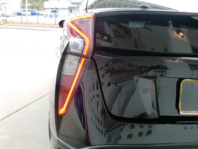 プリウス Ｓツーリングセレクション　モデリスタフルエアロ　１９インチＡＷ　ストラーダ９インチナビ（12枚目）