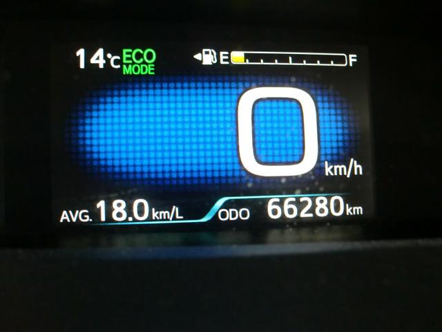 プリウス Ｓツーリングセレクション　モデリスタフルエアロ　１９インチＡＷ　ストラーダ９インチナビ（18枚目）