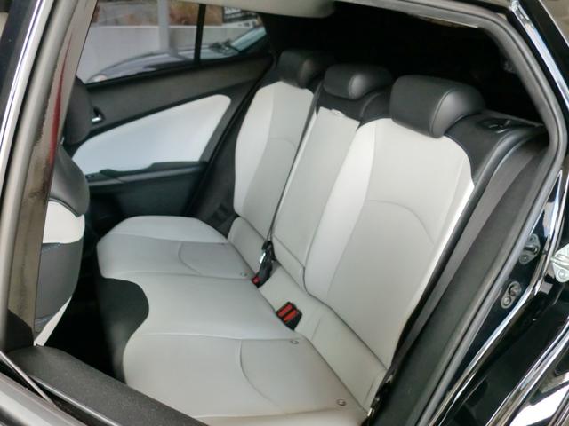 プリウス Ｓツーリングセレクション　モデリスタフルエアロ　１９インチＡＷ　ストラーダ９インチナビ（36枚目）