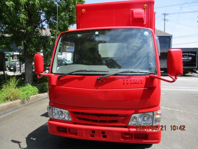 タイタンダッシュ 　キッチンカー　移動販売車　ケータリングカー（2枚目）