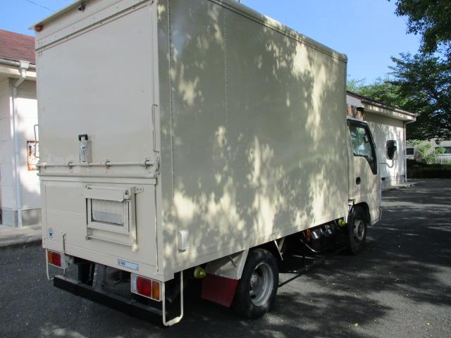エルフトラック 　キッチンカー　移動販売車　ケータリングカー（5枚目）