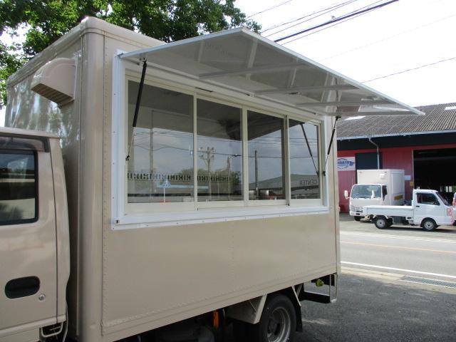 エルフトラック 　キッチンカー　移動販売車　ケータリングカー（6枚目）