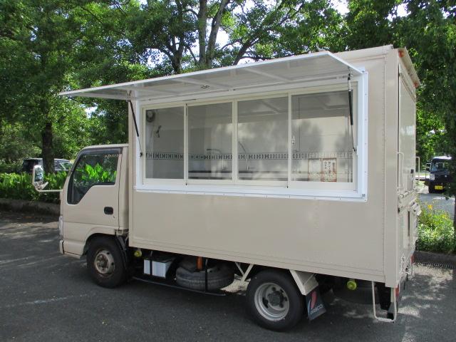 エルフトラック 　キッチンカー　移動販売車　ケータリングカー（8枚目）