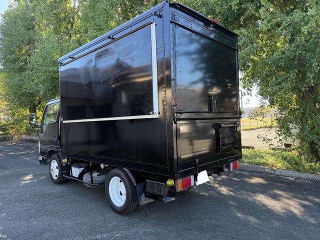 エルフバン  キッチンカー ケータリングカー 移動販売車(3枚目)