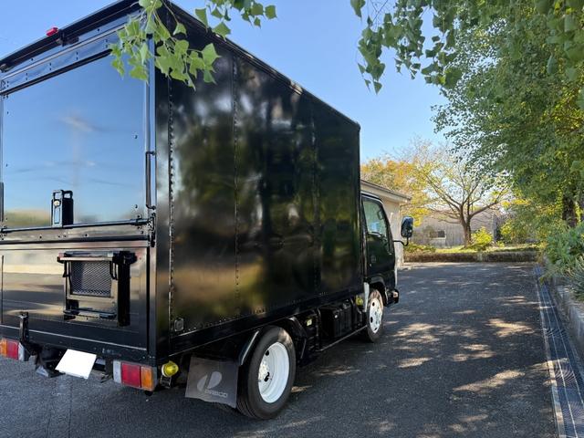 エルフバン  キッチンカー ケータリングカー 移動販売車(5枚目)