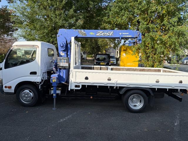 デュトロ 　２トンユニック　クレーン　タダノ３段２．６トン（2枚目）