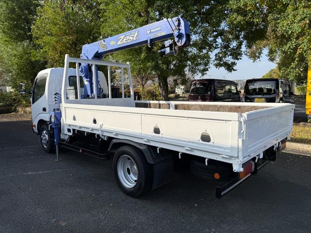 デュトロ 　２トンユニック　クレーン　タダノ３段２．６トン（3枚目）