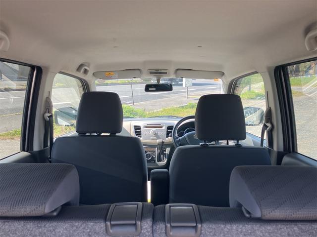 ワゴンＲ ＦＸリミテッド　スマートキー　アイドリングストップ　電動格納ミラー　ベンチシート　ＣＶＴ　盗難防止システム　ＡＢＳ　ＣＤ　ミュージックプレイヤー接続可　アルミホイール　衝突安全ボディ　エアコン　パワーステアリング（21枚目）