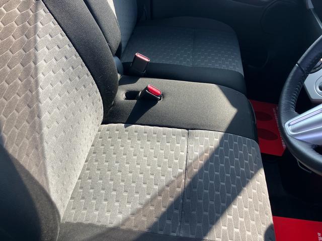 ナビテレビ　バックカメラ　ＥＴＣ　スマートキー　プッシュスタート　セキュリティー　両側パワースライドドア　アイドリングストップ　純正アルミホイール