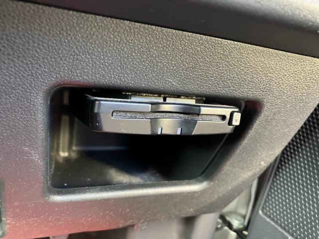 ナビテレビ　バックカメラ　ＥＴＣ　スマートキー　プッシュスタート　セキュリティー　両側パワースライドドア　アイドリングストップ　純正アルミホイール