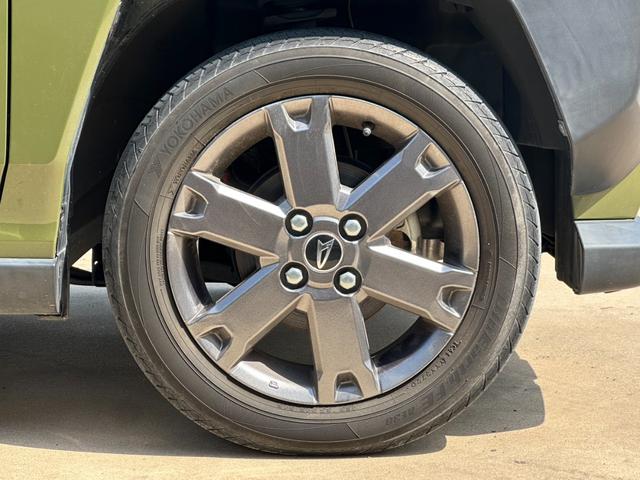 タフト Ｇターボ　禁煙車　ＥＴＣ　ドライブレコーダー　バックカメラ　フルセグＴＶ　純正ホイール　クルーズコントロール　シートヒーター　ＵＳＢ接続　ガラスルーフ　ＬＥＤヘッドライト　衝突被害軽減システム（13枚目）