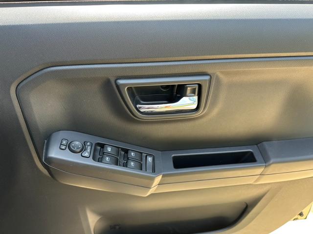 タフト Ｇターボ　禁煙車　ＥＴＣ　ドライブレコーダー　バックカメラ　フルセグＴＶ　純正ホイール　クルーズコントロール　シートヒーター　ＵＳＢ接続　ガラスルーフ　ＬＥＤヘッドライト　衝突被害軽減システム（41枚目）