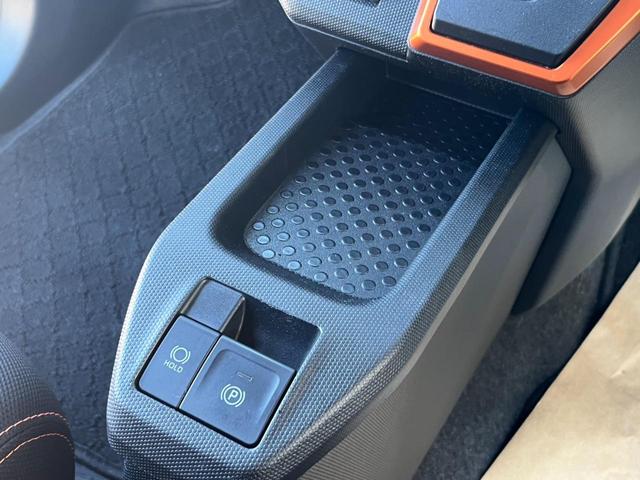 タフト Ｇ　禁煙車　フルセグＴＶ　ナビ　ＥＴＣ　バックカメラ　衝突軽減装置　シートヒーター　フォグランプ　Ｂｌｕｅｔｏｏｔｈ　ガラスルーフ　障害物センサー　純正アルミホイール　ＬＥＤ（44枚目）