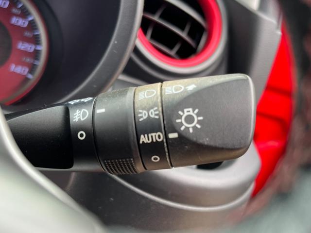 キャスト スポーツＳＡＩＩ　ナビ　フルセグＴＶ　ターボ　禁煙車　バックカメラ　ＥＴＣ　ＭＯＭＯステアリング　衝突軽減装置　Ｂｌｕｅｔｏｏｔｈ　シートヒーター　ハーフレザーシート　ＬＥＤ　ツートン（30枚目）