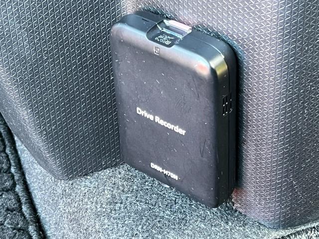 タント カスタムＲＳセレクション　純正ナビ　全方位モニター　禁煙車　ターボ　両側電動スライドドア　衝突軽減装置　ＥＴＣ　ドライブレコーダー　シートヒーター　障害物センサー　Ｂｌｕｅｔｏｏｔｈ（42枚目）