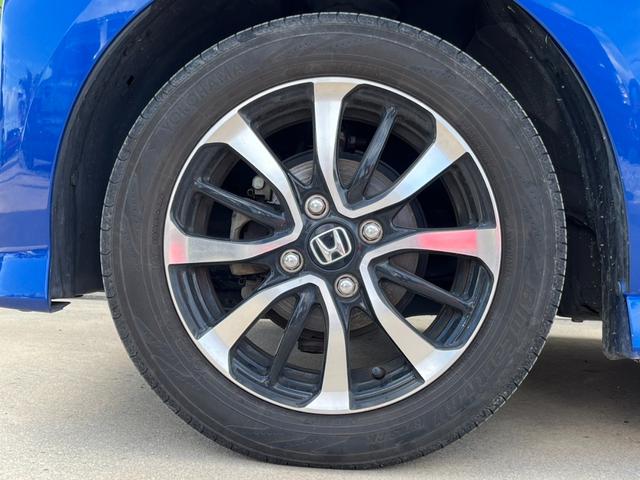 N-BOXカスタム G・Lホンダセンシング 純正8インチナビ 禁煙車 電動スライドドア フルセグTV バックカメラ ドライブレコーダー前後 ETC 衝突軽減装置 障害物センサー 純正アルミホイール LED(24枚目)